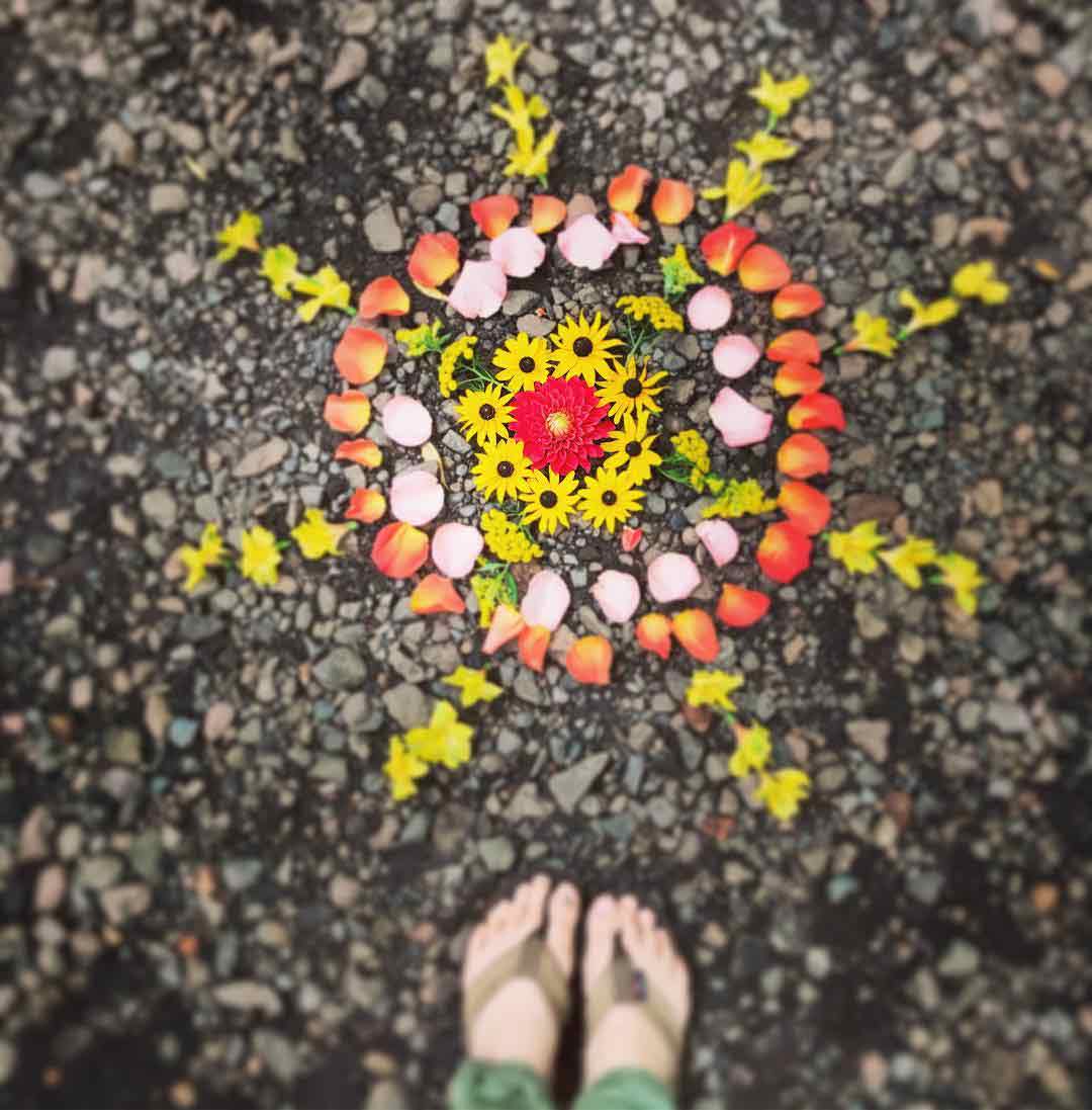 flowers-ground-shoes